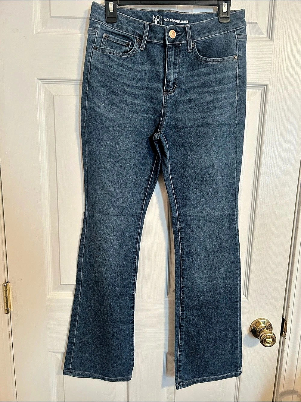 No Boundaries Women's Boot Cut Jeans Blue Size 7 Like New